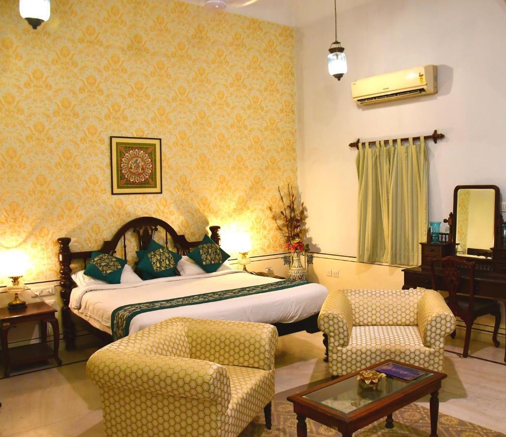 Khandela Haveli - A Boutique Heritage Hotel Джайпур Екстер'єр фото