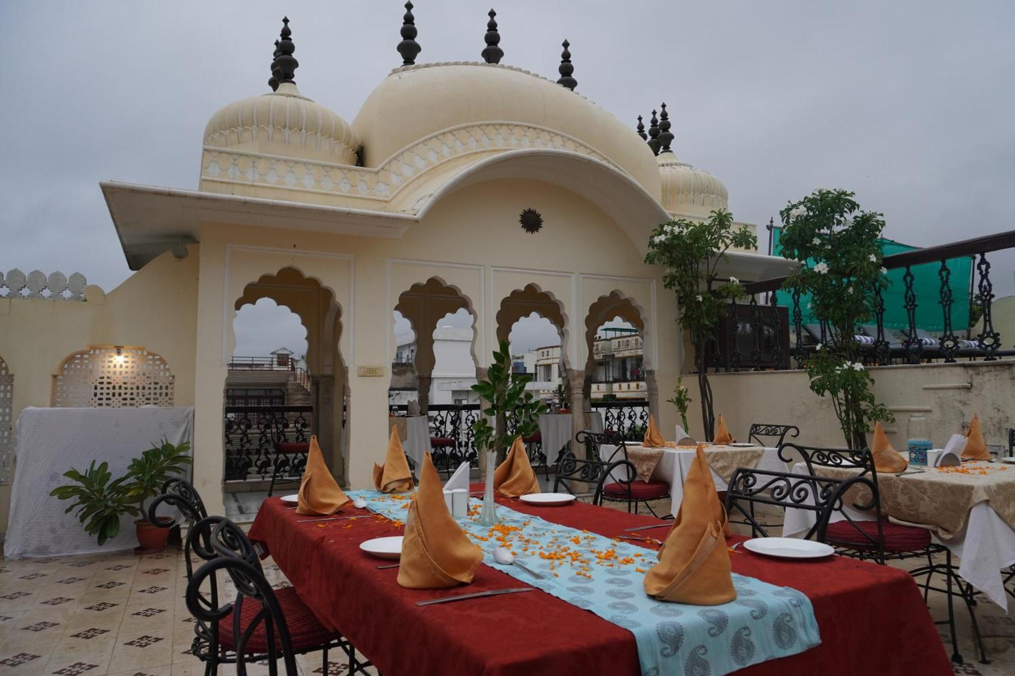 Khandela Haveli - A Boutique Heritage Hotel Джайпур Екстер'єр фото