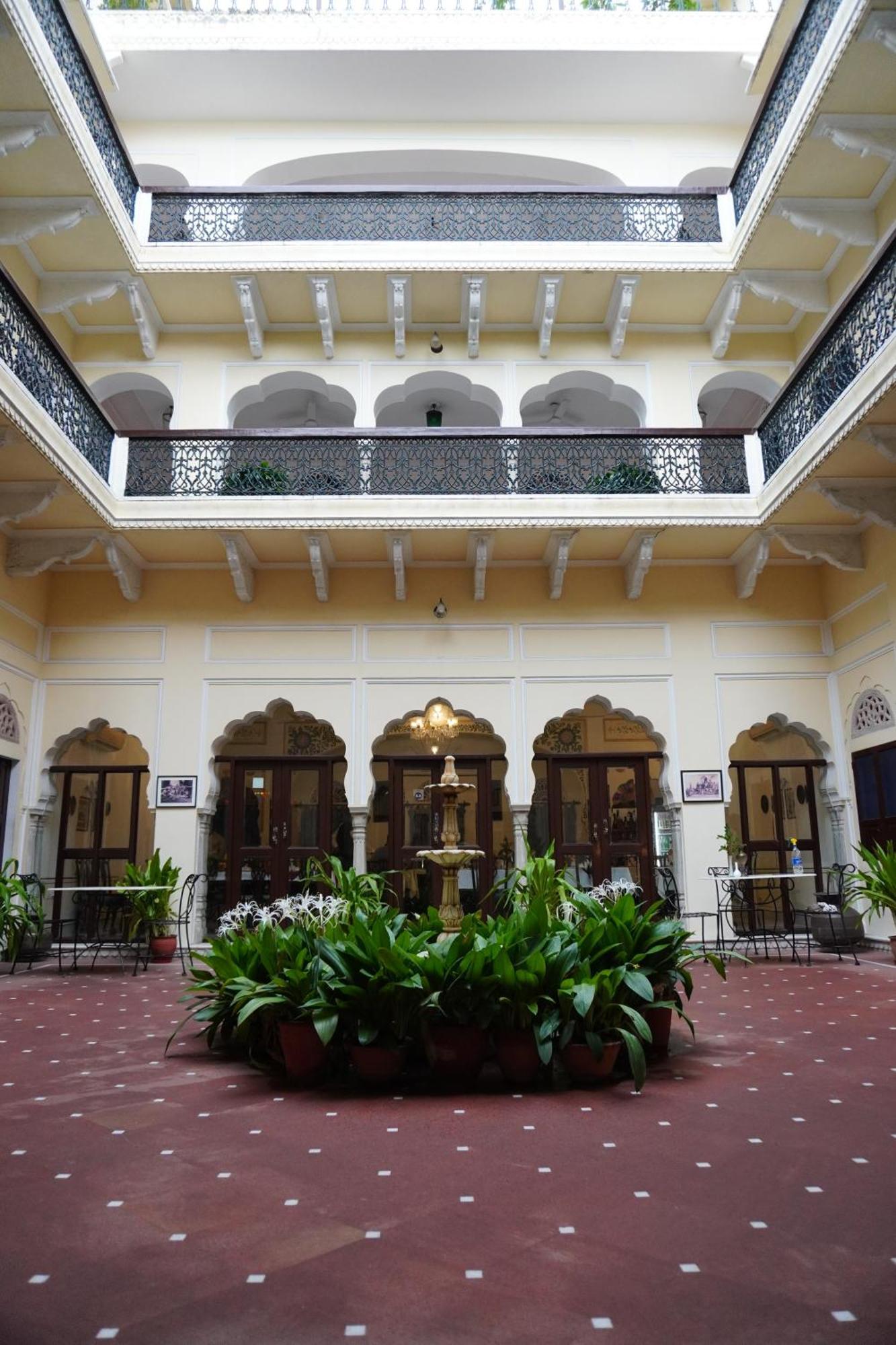 Khandela Haveli - A Boutique Heritage Hotel Джайпур Екстер'єр фото